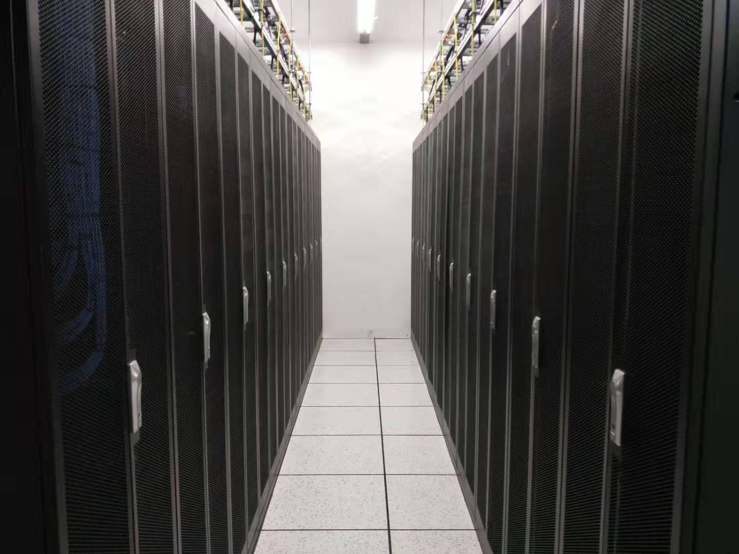 遂宁IDC机柜促销季开启